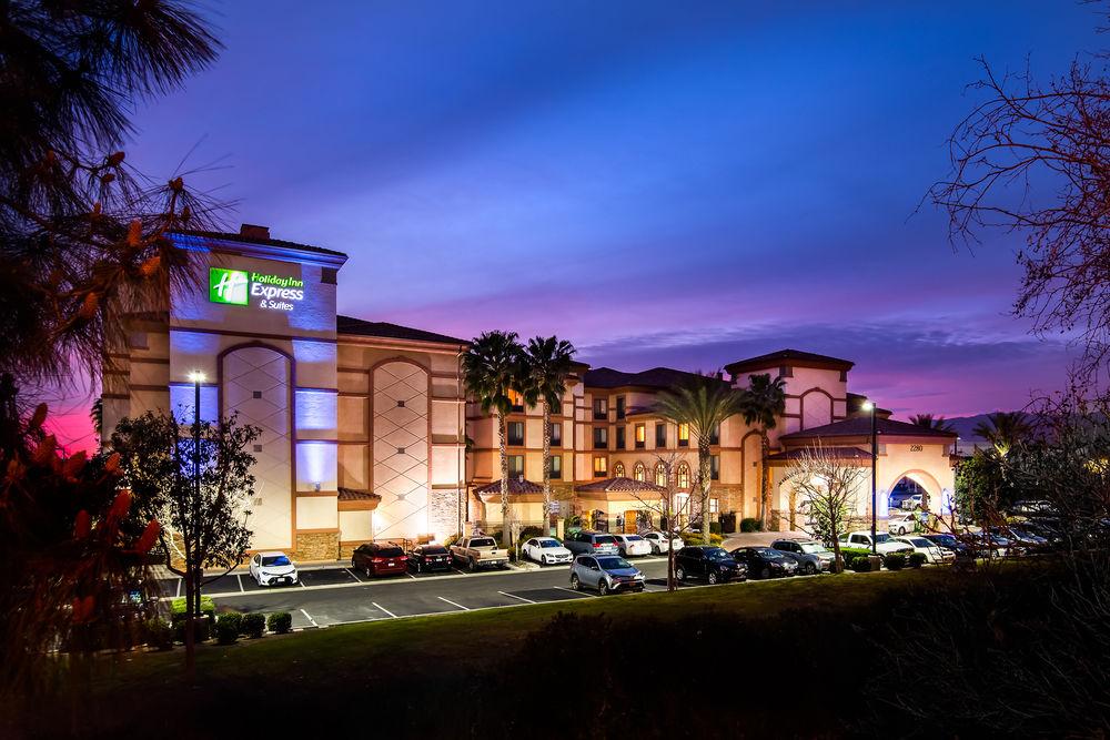 Holiday Inn Express Ontario By Ihg Creekside Eksteriør bilde