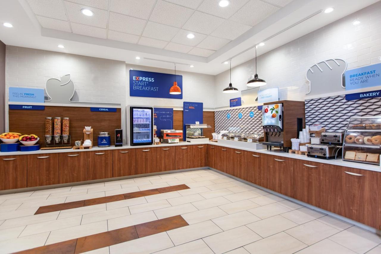 Holiday Inn Express Ontario By Ihg Creekside Eksteriør bilde